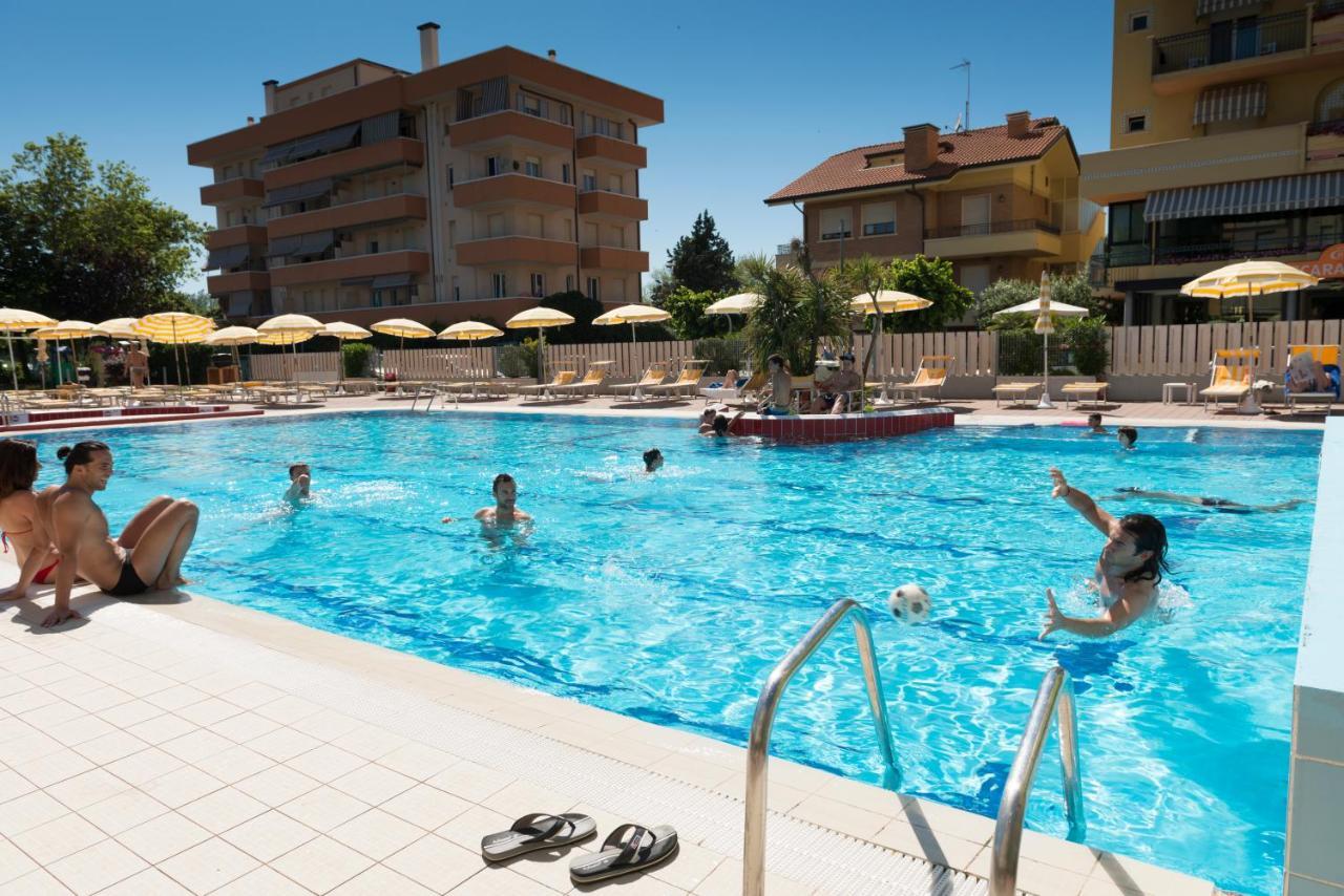 Hotel Caravel B&B Misano Adriatico Luaran gambar