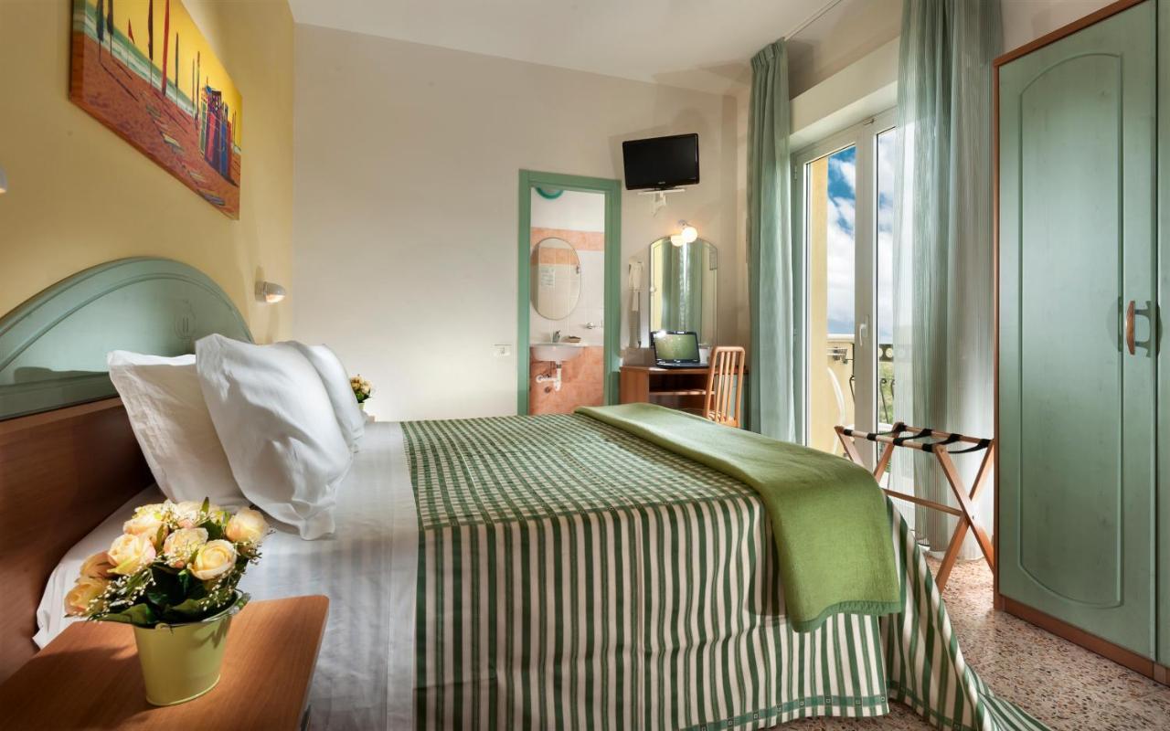 Hotel Caravel B&B Misano Adriatico Luaran gambar