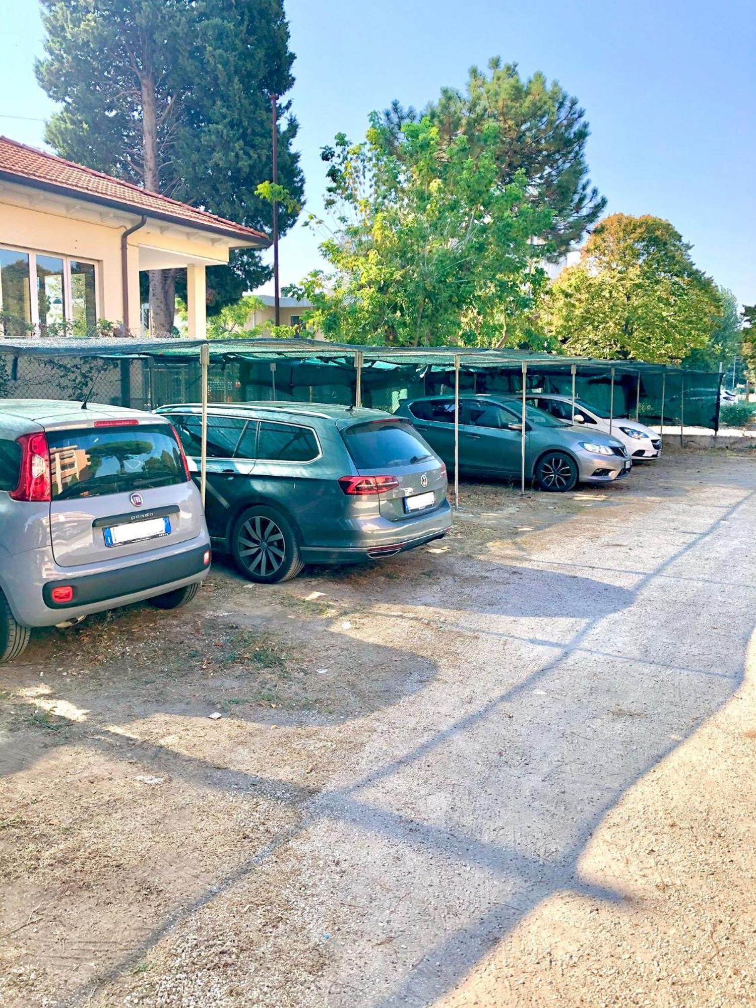 Hotel Caravel B&B Misano Adriatico Luaran gambar