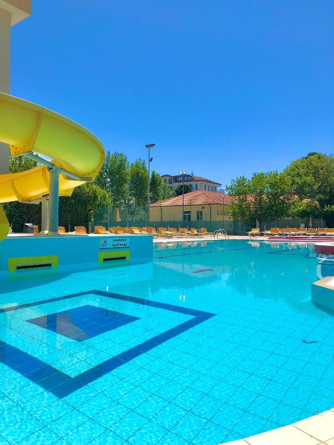 Hotel Caravel B&B Misano Adriatico Luaran gambar