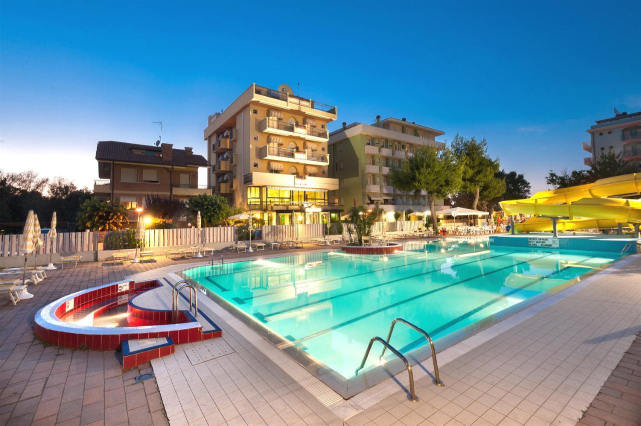 Hotel Caravel B&B Misano Adriatico Luaran gambar